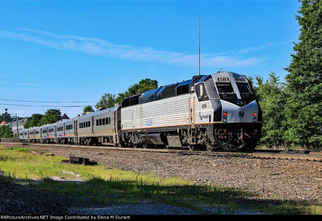 NJT 4016 on train 1210